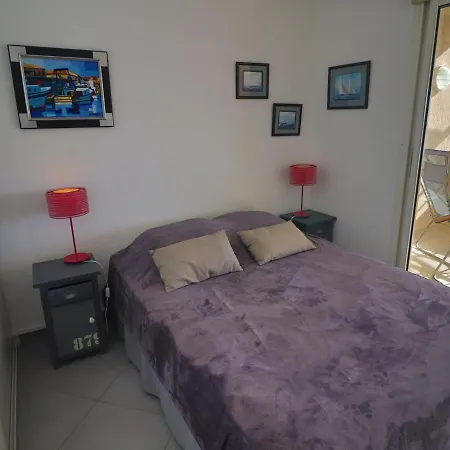 De 35m² Avec Terrasse De 14m² En Front De Mer, - Fr-1-472a-254 *