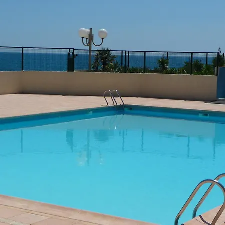 De 35m² Avec Terrasse De 14m² En Front De Mer, - Fr-1-472a-254