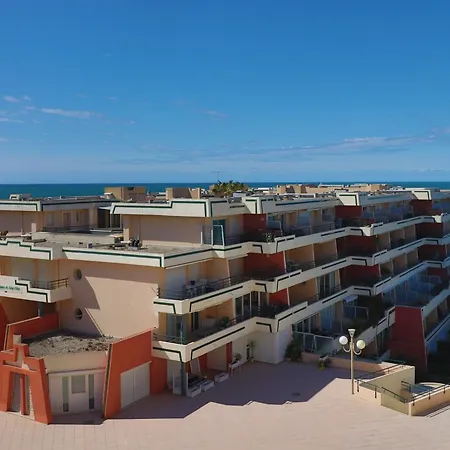 De 35m² Avec Terrasse De 14m² En Front De Mer, - Fr-1-472a-254 アパート *